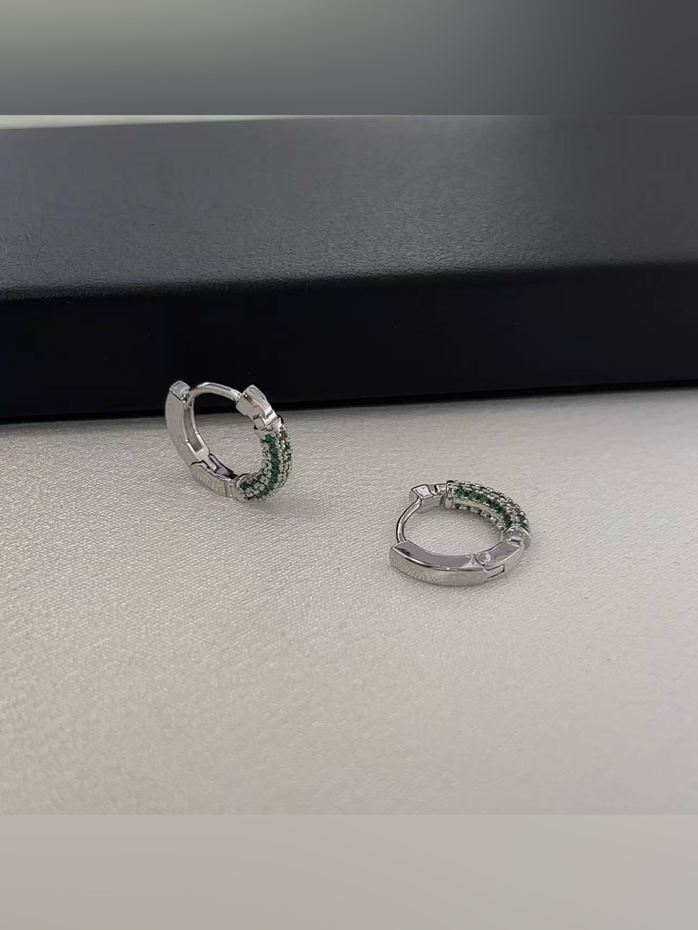 14mm Small Hoop Earrings for Men Women Streetwear Hip Hop Punk Unisex Style